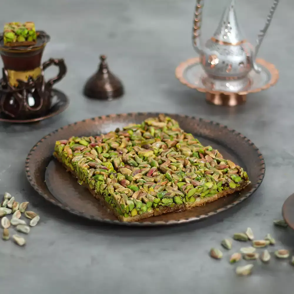 Mulukiye with Pistachio